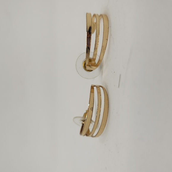 GOLD HOOP EARRINGS - Picture 3 of 4